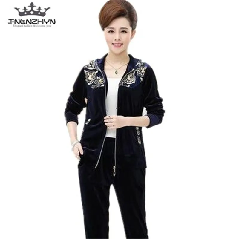 tnlnzhyn 2019 Spring Autumn New suit Women Sporting Zipper Hooded Sweatshirt Hot 2 piece Sets Gold Velvet Printing Suits Y411
tnlnzhyn 2019 Spring Autumn New suit Women Sporting Zipper Hooded Sweatshirt Hot 2 piece Sets Gold Velvet Printing Suits Y411
