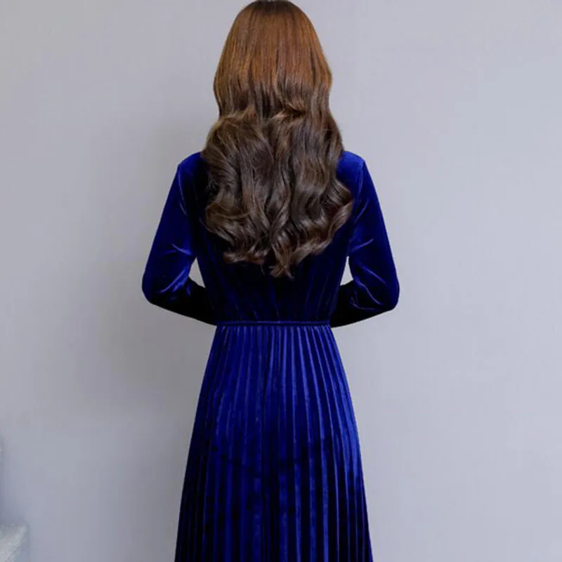 Women Gold Velvet Dress Fashion Spring Autumn Turtleneck Plus Size Party Long Dress Women Vintage Pleated Dresses Vestidos
Women Gold Velvet Dress Fashion Spring Autumn Turtleneck Plus Size Party Long Dress Women Vintage Pleated Dresses Vestidos