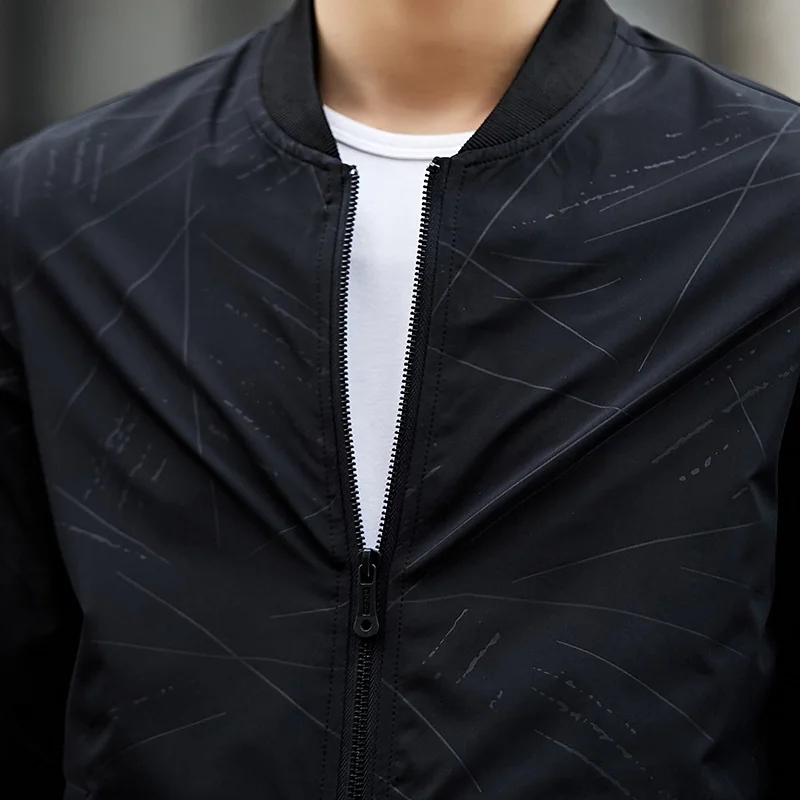Autumn Mens Bomber Jackets Casual Male Fashion Men Outwear Windbreaker Stand Collar Jacket Cotton men's coat thin black J031
Autumn Mens Bomber Jackets Casual Male Fashion Men Outwear Windbreaker Stand Collar Jacket Cotton men's coat thin black J031