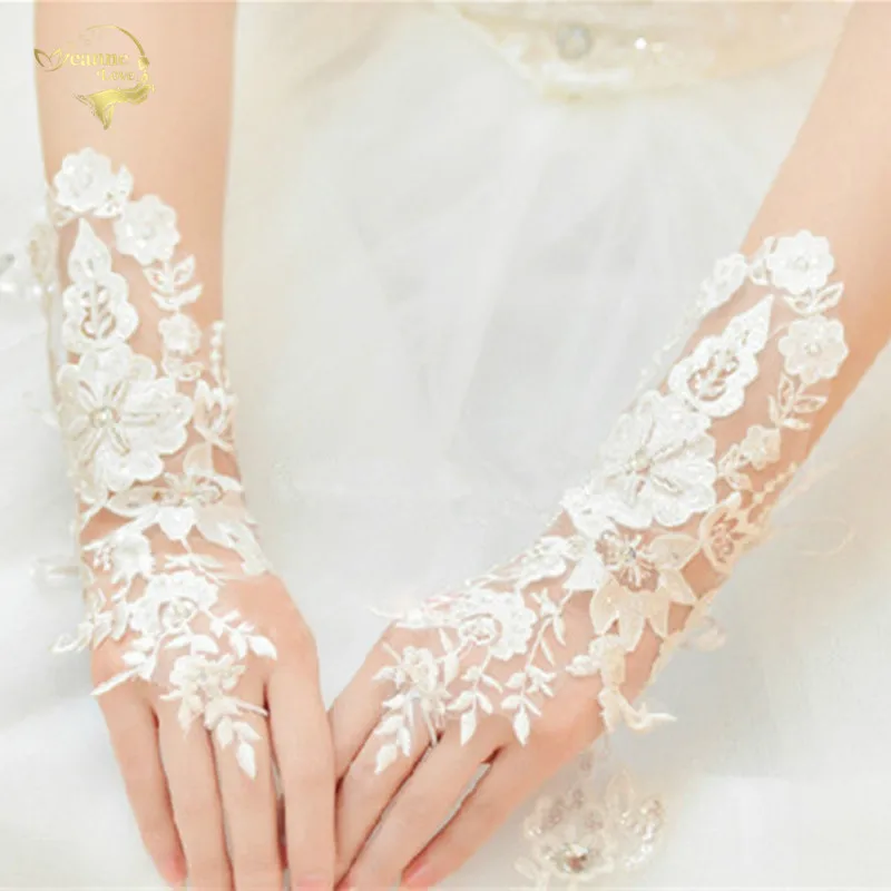 Chic Lace Wedding Gloves With Beading Elegant Bridal Gloves With Fingerless Wedding Accessories G018
Chic Lace Wedding Gloves With Beading Elegant Bridal Gloves With Fingerless Wedding Accessories G018