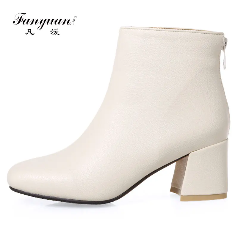 Fanyuan 2018 Ankle Boots Women Shoes Winter Zipper Round Toe Mid Heels 6CM Short Botas for Winter Boots Woman Size 32-46
Fanyuan 2018 Ankle Boots Women Shoes Winter Zipper Round Toe Mid Heels 6CM Short Botas for Winter Boots Woman Size 32-46