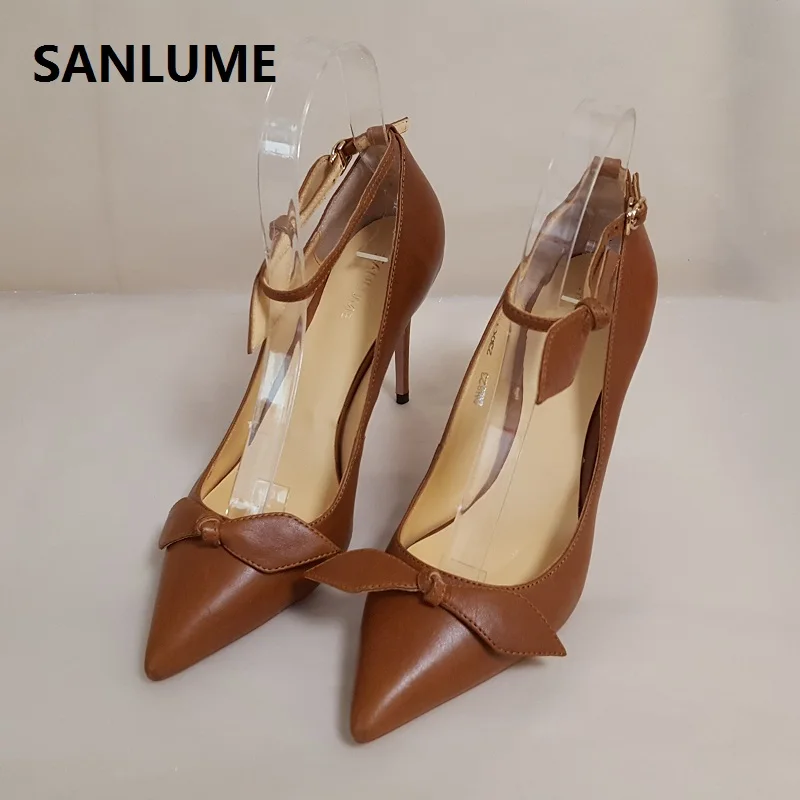 SANLUME Top Quality Women 100% Genuine leather High heels Ankle Strap thin heels Sexy shoes inside sheepskin leather pumps
SANLUME Top Quality Women 100% Genuine leather High heels Ankle Strap thin heels Sexy shoes inside sheepskin leather pumps