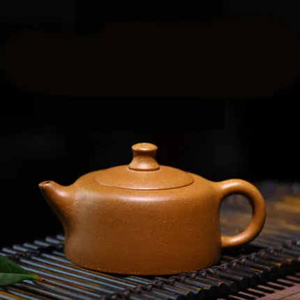 Yixing authentic purple teapot famous pure handmade tea pot Kung Fu small tea dome sky teapot
Yixing authentic purple teapot famous pure handmade tea pot Kung Fu small tea dome sky teapot