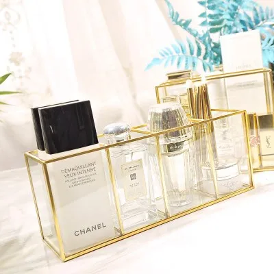 Glass Makeup organizer Bathroom Cosmetic organizer with golden covered edge Pencil Box Perfume make up tools Lipstick organizer
Glass Makeup organizer Bathroom Cosmetic organizer with golden covered edge Pencil Box Perfume make up tools Lipstick organizer