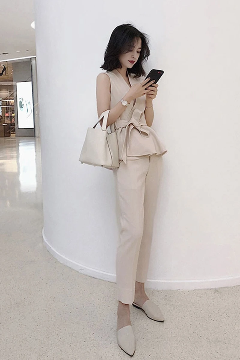 Fashion two-piece Women's Sets suit waist loose casual suit Hong Kong style small Thin section suit
Fashion two-piece Women's Sets suit waist loose casual suit Hong Kong style small Thin section suit