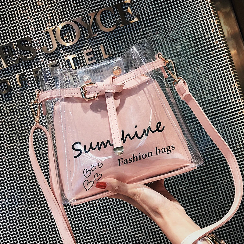 Yuhua, 2020 новые женские сумки, модная сумка-мессенджер, прозрачная композитная сумка, Корейская версия женская сумка через плечо.
Yuhua, 2020 новые женские сумки, модная сумка-мессенджер, прозрачная композитная сумка, Корейская версия женская сумка через плечо.