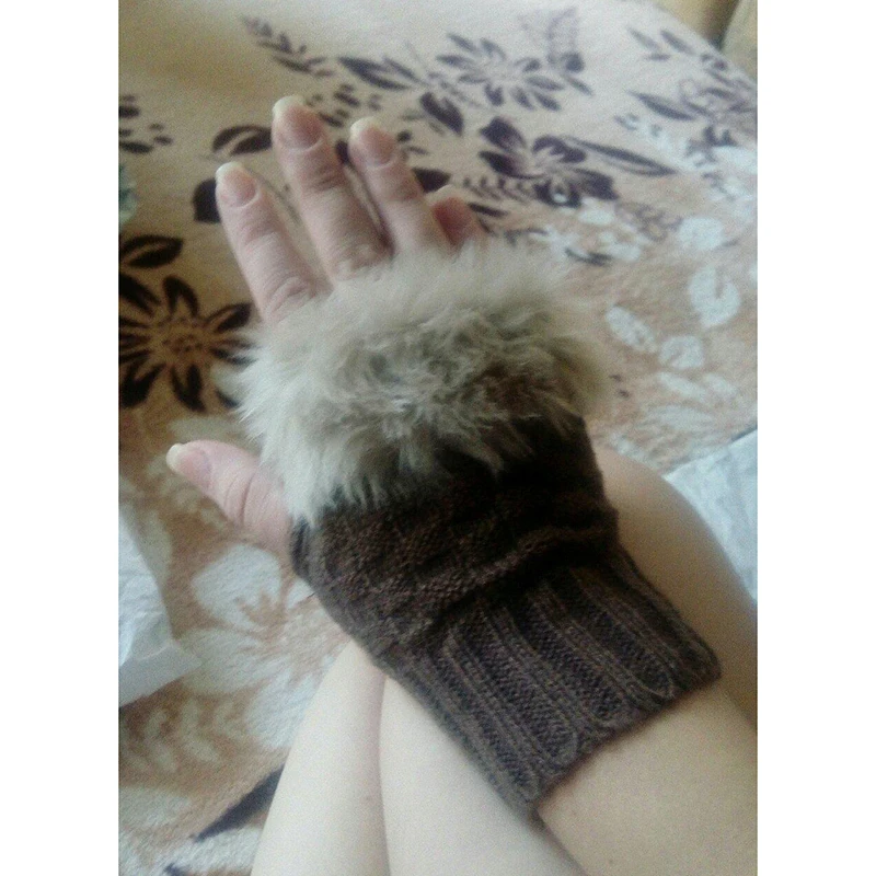 Woolen Rabbit Fur Women Fingerless Gloves 4 Colors Knitting Wool Mittens Wrist Winter Gloves Soft Mittens Warmer Crochet Winter
Woolen Rabbit Fur Women Fingerless Gloves 4 Colors Knitting Wool Mittens Wrist Winter Gloves Soft Mittens Warmer Crochet Winter