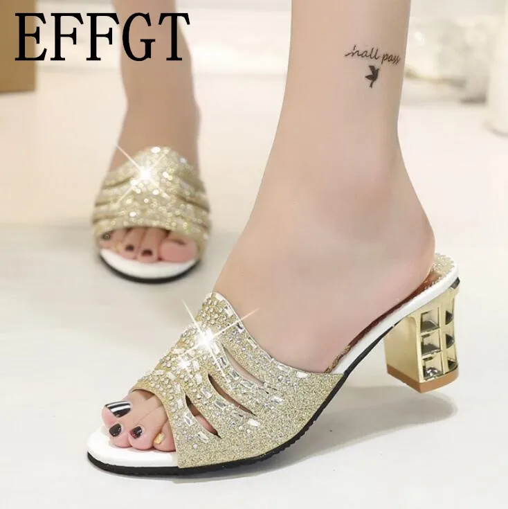 EFFGT Woman shoes Flip Flops Women open-toe fish mouth slipper women Slipper Ladies crystal mid heel summer Slippers
EFFGT Woman shoes Flip Flops Women open-toe fish mouth slipper women Slipper Ladies crystal mid heel summer Slippers