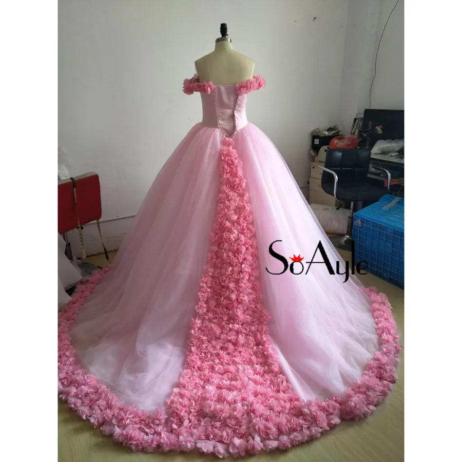 SoAyle Ball Gown Off the Shoulder Puffy Large Prom Dresses Girls Graduate Party Pink Flower Dresses Formal Pretty Gowns Lace Up
SoAyle Ball Gown Off the Shoulder Puffy Large Prom Dresses Girls Graduate Party Pink Flower Dresses Formal Pretty Gowns Lace Up