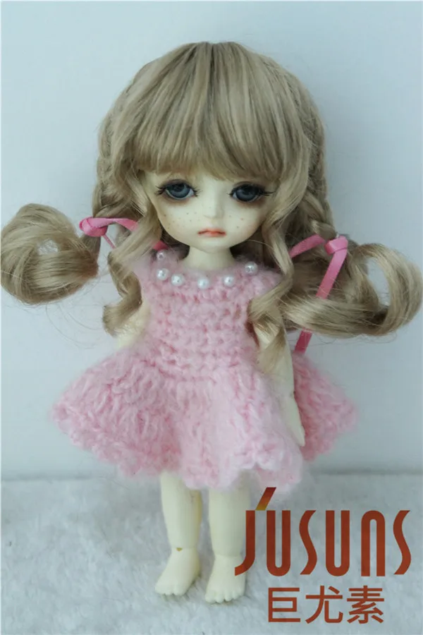 JD367 1/8 Cute BJD synthetic mohair Doll wigs size 5-6 inch fashion doll wigs on top quality
JD367 1/8 Cute BJD synthetic mohair Doll wigs size 5-6 inch fashion doll wigs on top quality