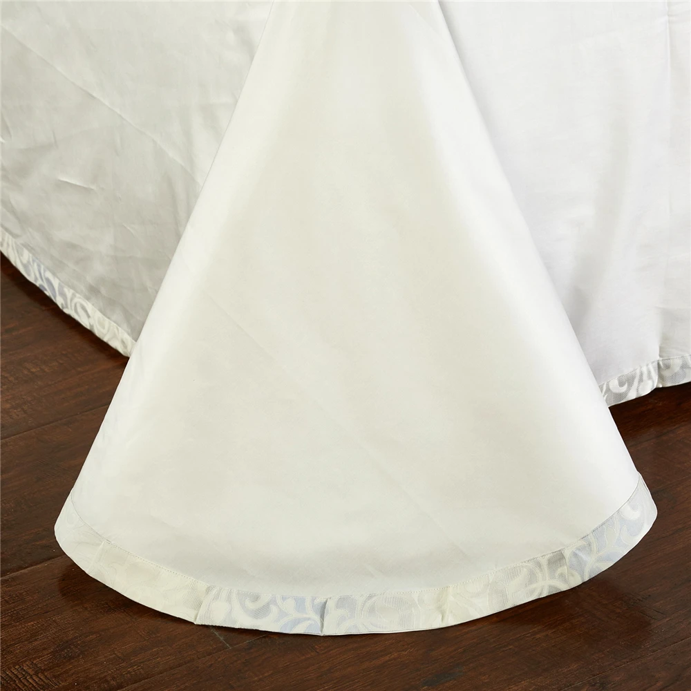 Egyptian Cotton Yarn Dyed Jacquard White Baroque Design 4Pcs Bedding set Sheets Duvet Cover Pillowcase Queen King Size 650TC
Egyptian Cotton Yarn Dyed Jacquard White Baroque Design 4Pcs Bedding set Sheets Duvet Cover Pillowcase Queen King Size 650TC