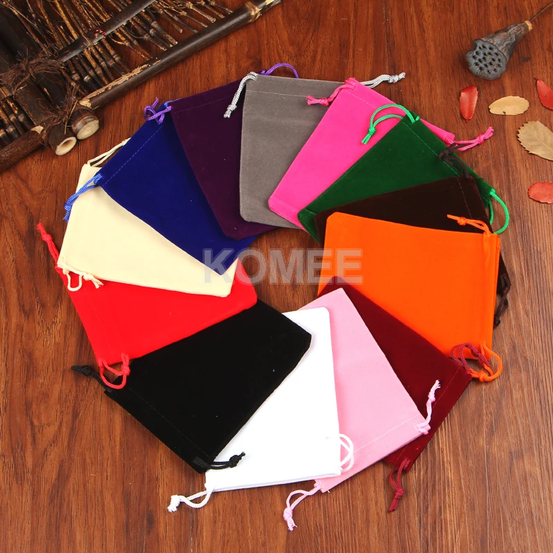 8x10cm Velvet Bag Jewellery Packaging Gift Pouch 100pcs For Christmas Wedding Candy Bags With Drawstring Can Customized Logo
8x10cm Velvet Bag Jewellery Packaging Gift Pouch 100pcs For Christmas Wedding Candy Bags With Drawstring Can Customized Logo