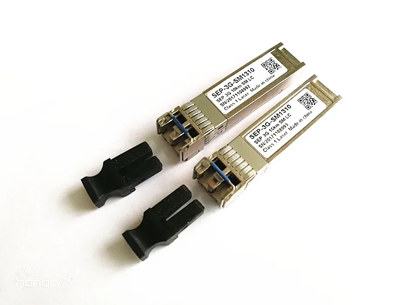 3G сеть 3G 10 км одномодовый SFP оптический модуль 3GSFP одномодовый двойной волоконно-оптический модуль LC
3G сеть 3G 10 км одномодовый SFP оптический модуль 3GSFP одномодовый двойной волоконно-оптический модуль LC
