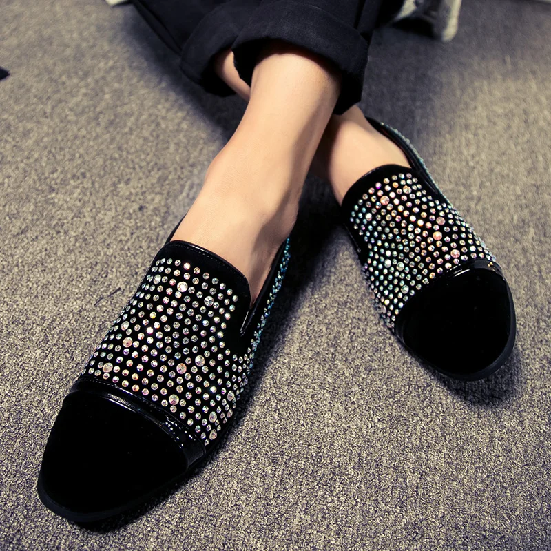 Fashion men's shoes casual leather suede loafers male classic black slip on shoe man new rivet nice party shoes for men hot sale
Fashion men's shoes casual leather suede loafers male classic black slip on shoe man new rivet nice party shoes for men hot sale