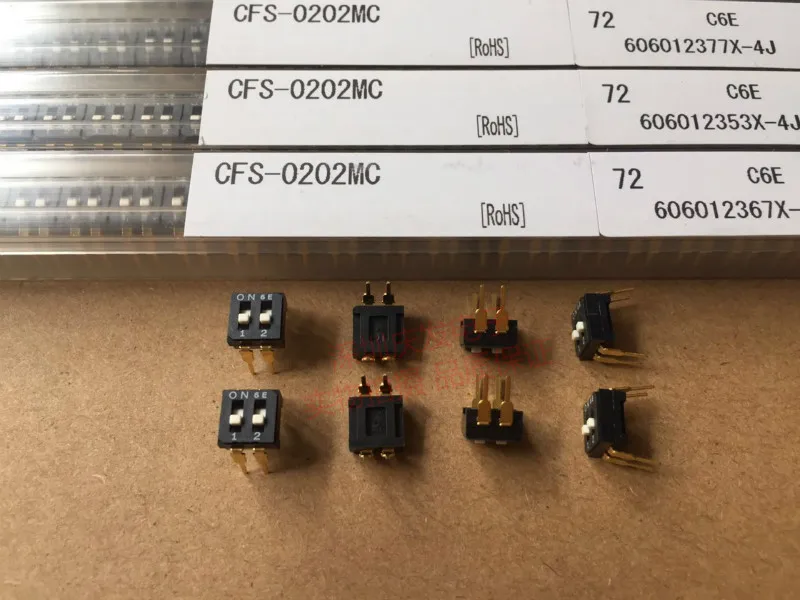 Original new 100% CFS-0202MC DIP 2.54mm spacing dial switch 2 bit 2P flat-dial coding
Original new 100% CFS-0202MC DIP 2.54mm spacing dial switch 2 bit 2P flat-dial coding