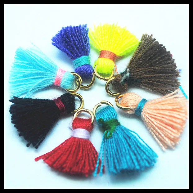 50pcs Small Metal Tassel Pendants Cotton material for Women Bracelet Making Earring Designs Accessories 15mm length assorted
50pcs Small Metal Tassel Pendants Cotton material for Women Bracelet Making Earring Designs Accessories 15mm length assorted