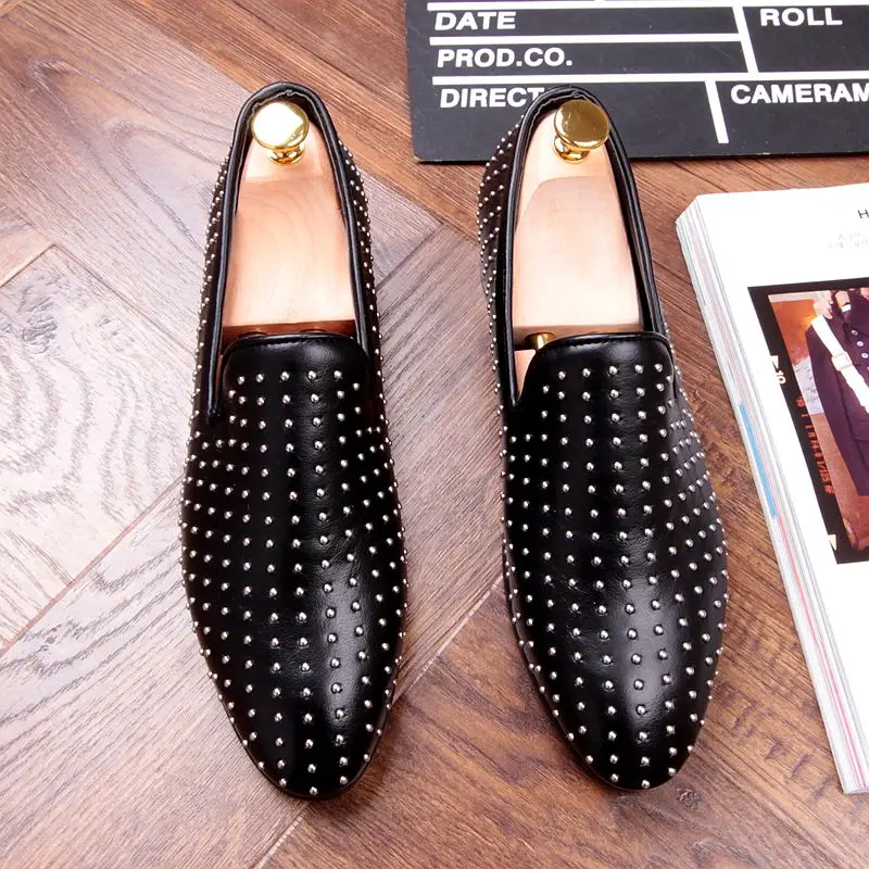 2018 Rivets Spikes Flats Driving Loafers Shoes for men Handmade Genuine leather Fashion Spring Solid Single Shoes Hombre Sapatos
2018 Rivets Spikes Flats Driving Loafers Shoes for men Handmade Genuine leather Fashion Spring Solid Single Shoes Hombre Sapatos