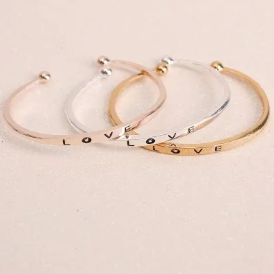 New Women's Stainless Steel Bracelet C Cuff Bracelet Simple Gothic Bracelet Wrist Jewelry Gifts Titanium Plated Metal Punk
New Women's Stainless Steel Bracelet C Cuff Bracelet Simple Gothic Bracelet Wrist Jewelry Gifts Titanium Plated Metal Punk
