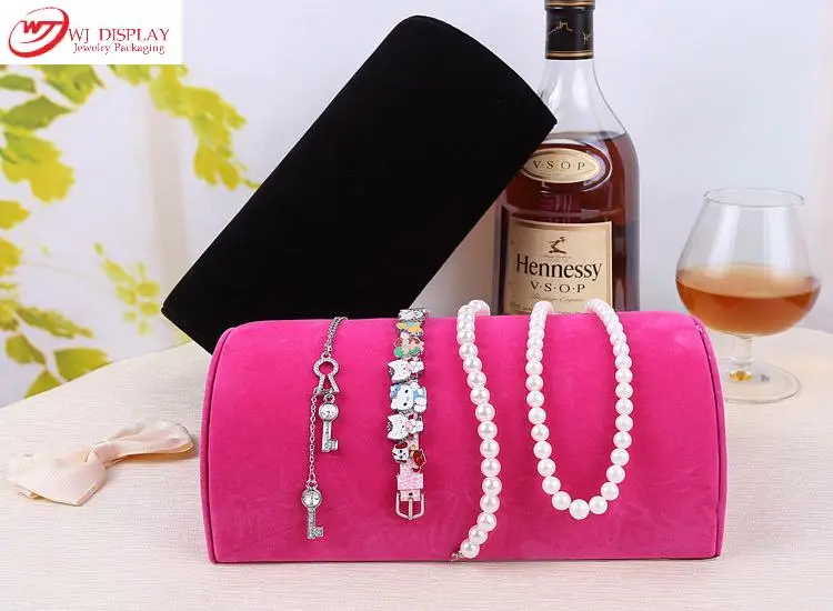 Wholesale Lot Newest Velvet Jewelry Display Pillows Tray Cases For Necklace Bracelet Chain Pendant Jewellery Stand Holder Rack
Wholesale Lot Newest Velvet Jewelry Display Pillows Tray Cases For Necklace Bracelet Chain Pendant Jewellery Stand Holder Rack