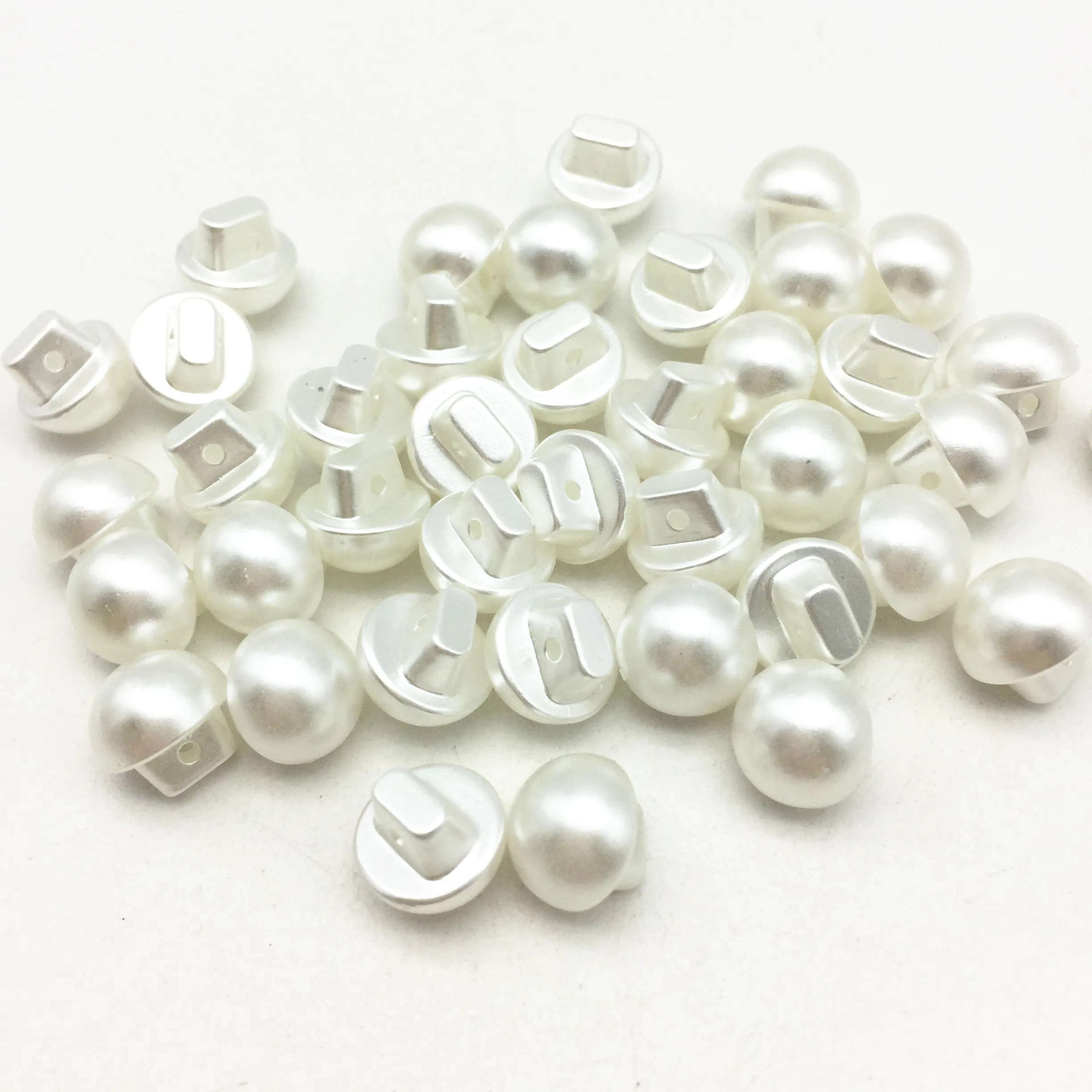 500pcs 12.5mm Pearl White Round Mushroom Toadstool Buttons Garment Cloth Sewing Button Accessories
500pcs 12.5mm Pearl White Round Mushroom Toadstool Buttons Garment Cloth Sewing Button Accessories