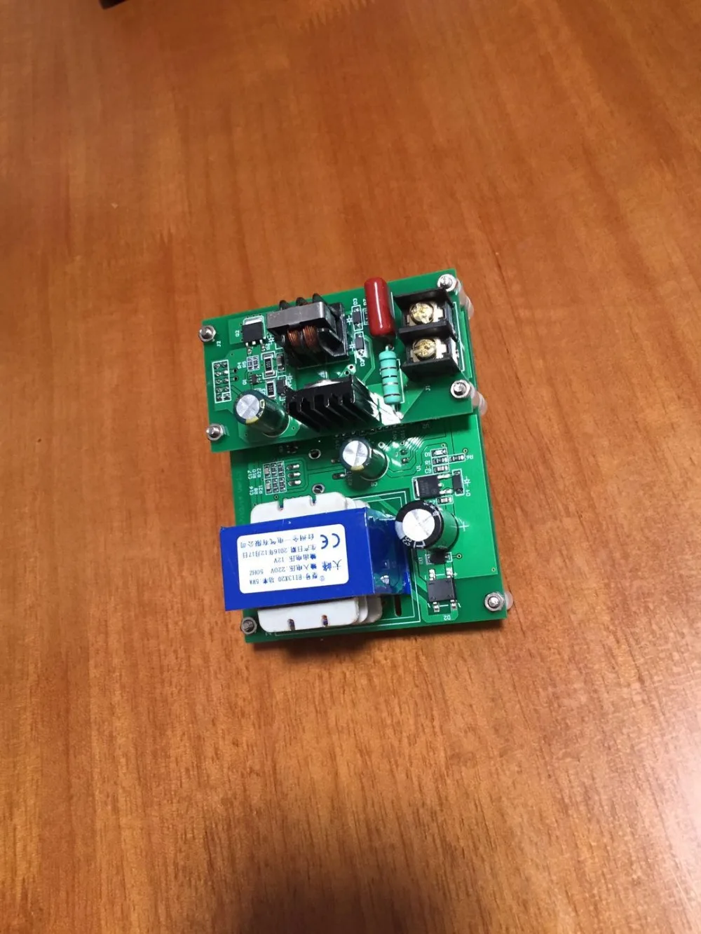 Плата управления аккумуляторная машина для точечной сварки, ATmega 16 однокристальный микрокомпьютер, 1602 жидкокристаллический, двойной pul
Плата управления аккумуляторная машина для точечной сварки, ATmega 16 однокристальный микрокомпьютер, 1602 жидкокристаллический, двойной pul