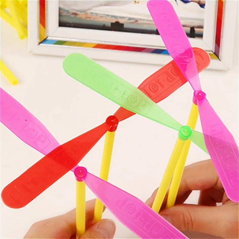 1pcs The Fun Kite Throwing Parachute Fly Kids Toy Playing Parachute Fun Flying Educational Toy for Children
1pcs The Fun Kite Throwing Parachute Fly Kids Toy Playing Parachute Fun Flying Educational Toy for Children