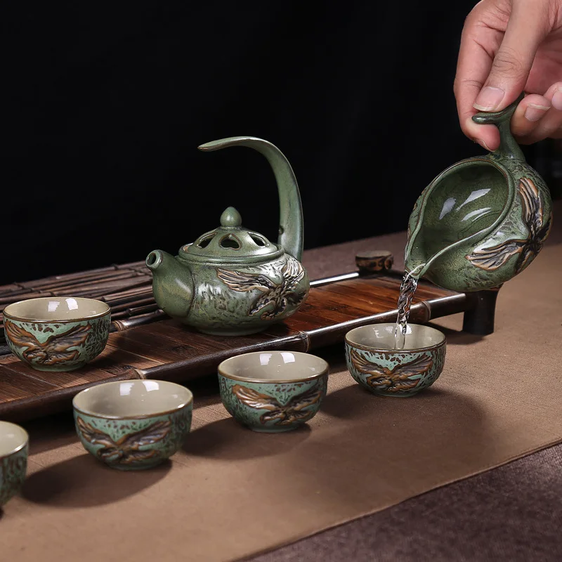 Retro Chinese Kungfu Tea Set Ceramic Celadon Teaware Set Traditions Gai Wan Tea Cup Bone China Tea Sets Gaiwan Tea Pot Set 
Retro Chinese Kungfu Tea Set Ceramic Celadon Teaware Set Traditions Gai Wan Tea Cup Bone China Tea Sets Gaiwan Tea Pot Set