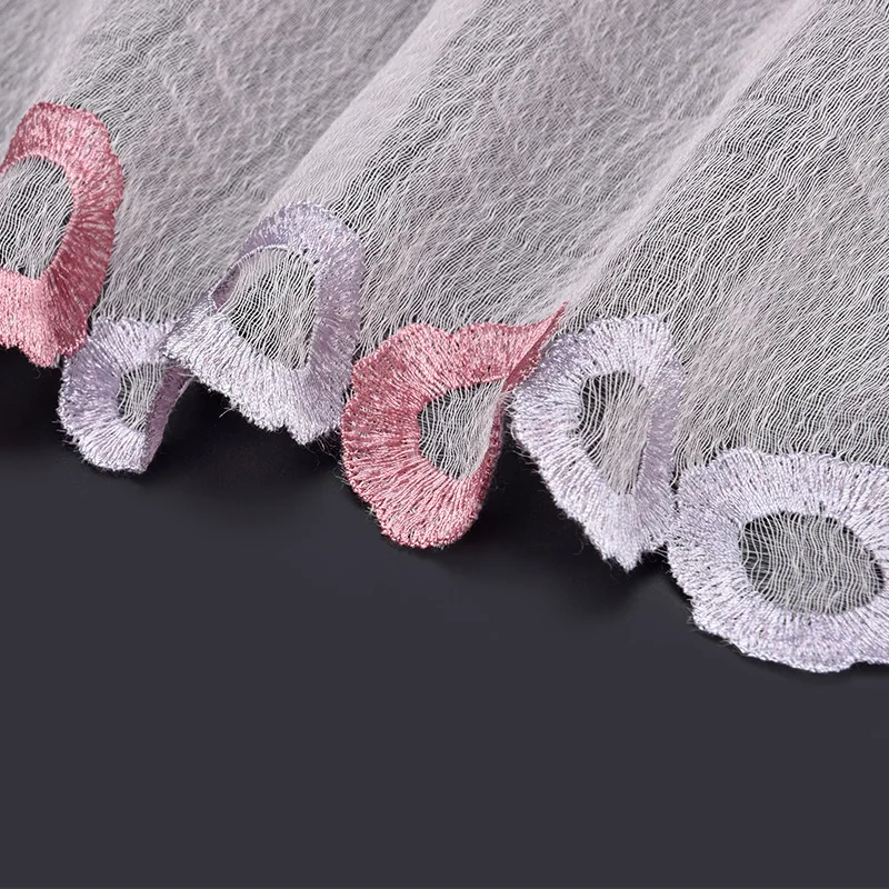 Ladies Floral Embroidery Silk Wool Blending Scarves Women Scarf for Wedding 2021 Brand Shawls and Wraps for Ladies Neckerchief
Ladies Floral Embroidery Silk Wool Blending Scarves Women Scarf for Wedding 2021 Brand Shawls and Wraps for Ladies Neckerchief