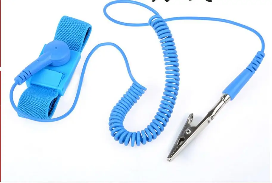 Wired anti-static ring, electronics factory anti-static wrist strap, anti-static rope board.Conductive bracelet.
Wired anti-static ring, electronics factory anti-static wrist strap, anti-static rope board.Conductive bracelet.
