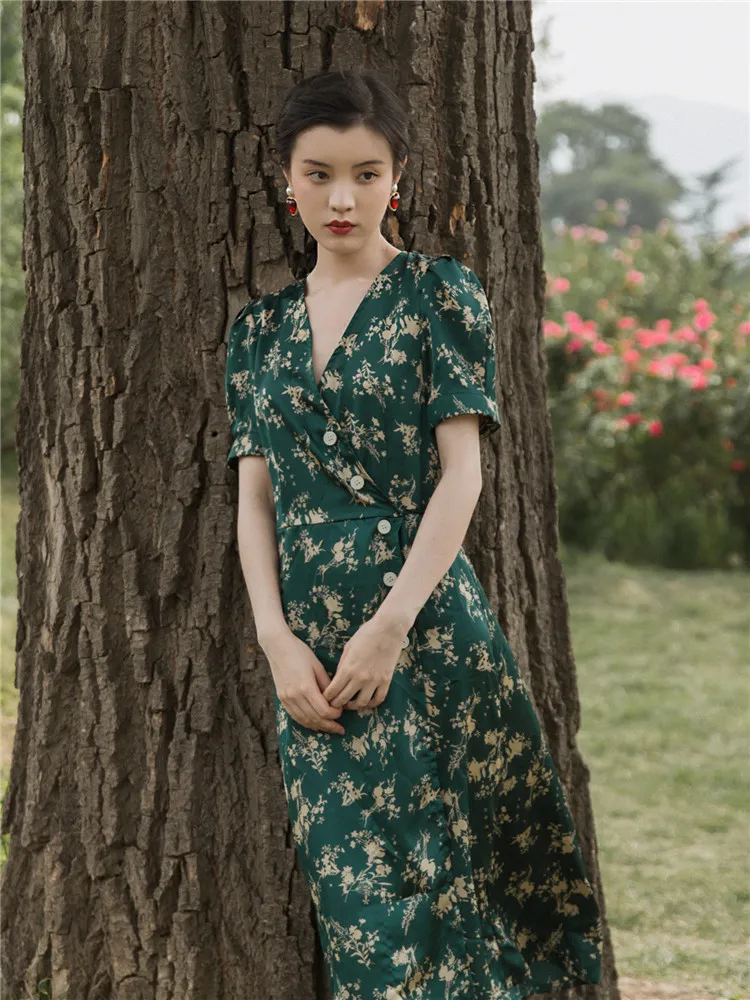 2019 new fashion women's dresses French retro floral summer dress seaside resort
2019 new fashion women's dresses French retro floral summer dress seaside resort