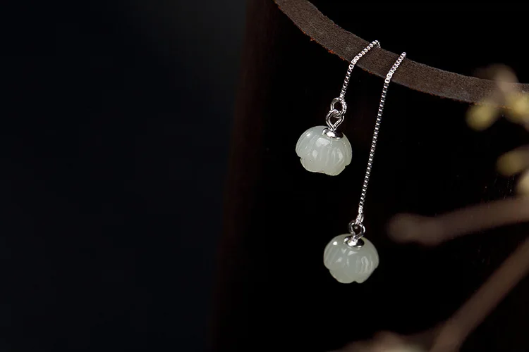 S925 Sterling Sliver Jade Lotus Women Drop Earring Fashion Simple High-end Small/Big Pendant Earring for Female wholesale
S925 Sterling Sliver Jade Lotus Women Drop Earring Fashion Simple High-end Small/Big Pendant Earring for Female wholesale