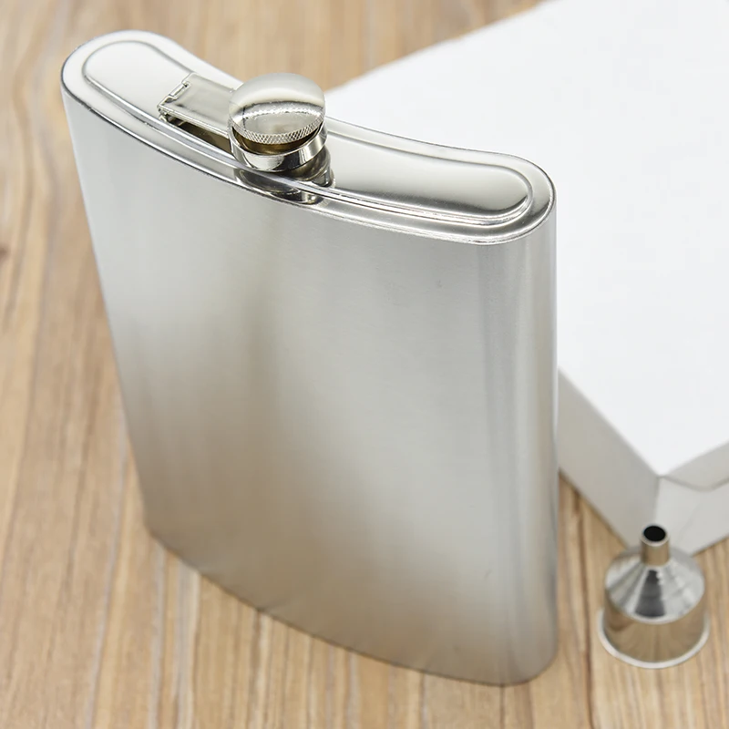 Hip Flasks Portable outdoor wine bottle Stainless steel 48 ounces Flagon with funnel can fill 1.2 kg
Hip Flasks Portable outdoor wine bottle Stainless steel 48 ounces Flagon with funnel can fill 1.2 kg