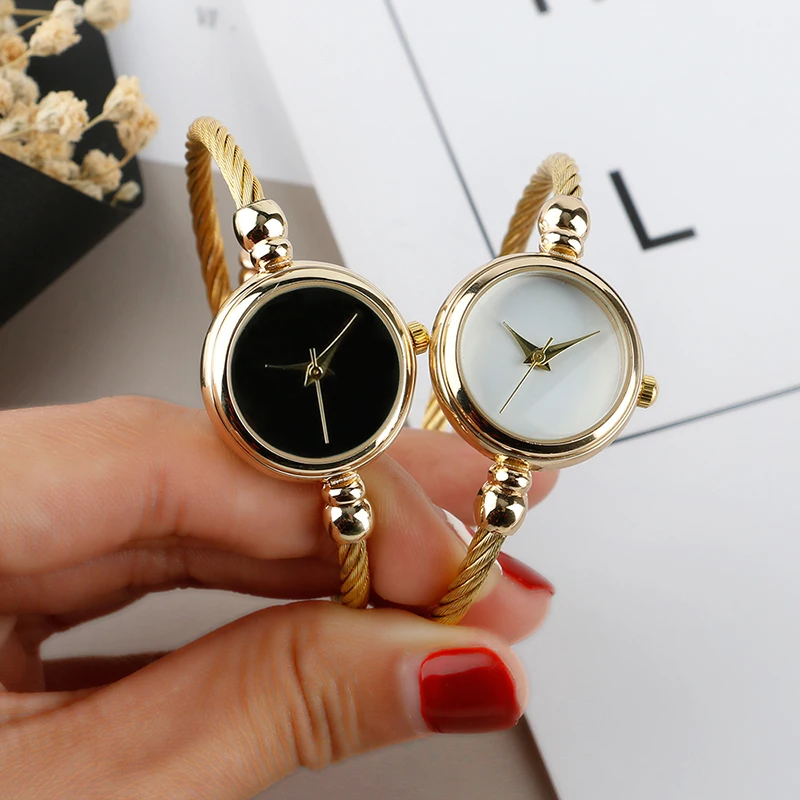 Creative Gold Stainless Steel Cute Women's Bracelet Watches Elegant New Arrival Lady Wrist Watch Girl Bangle Bracelet Clock Gift
Creative Gold Stainless Steel Cute Women's Bracelet Watches Elegant New Arrival Lady Wrist Watch Girl Bangle Bracelet Clock Gift