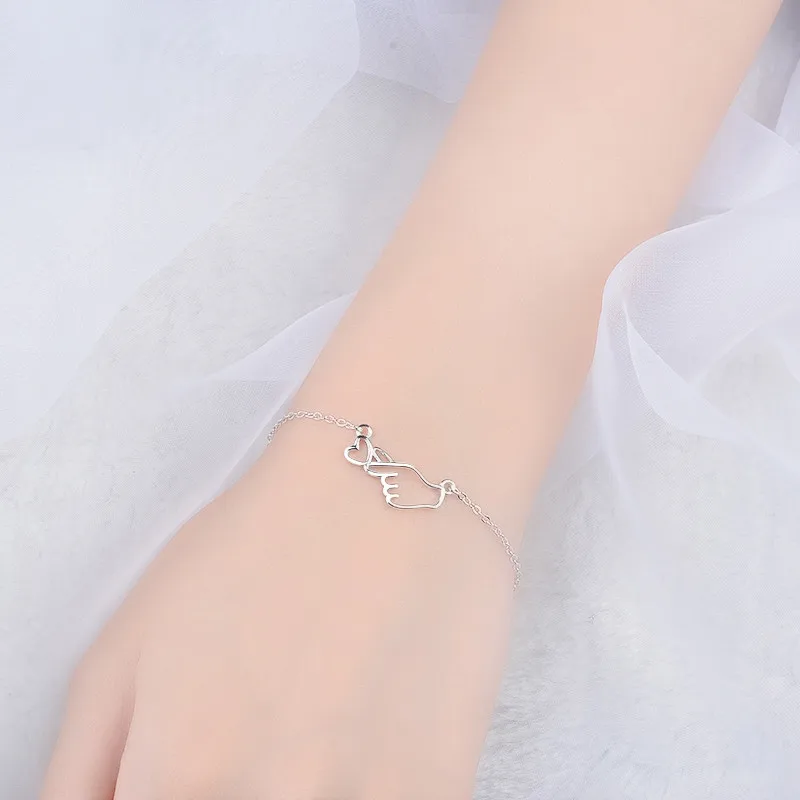 LUKENI 2018 Hot Sale 925 Sterling Silver Bracelets For Women Jewelry Charm Heart Hand Design Girl Birthday Valentine's Day Gift
LUKENI 2018 Hot Sale 925 Sterling Silver Bracelets For Women Jewelry Charm Heart Hand Design Girl Birthday Valentine's Day Gift