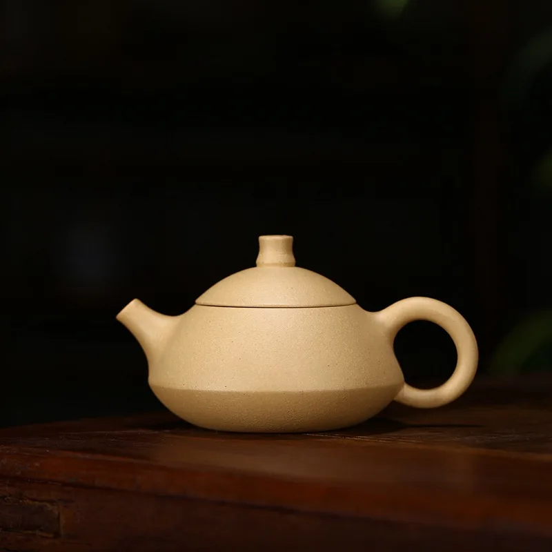 120ml Authentic Yixing Teapot Mini Chinese Healthy Purple Clay Pot Zisha Kung Fu Tea Set Tea Pot Kettle Free Shipping Gift Box
120ml Authentic Yixing Teapot Mini Chinese Healthy Purple Clay Pot Zisha Kung Fu Tea Set Tea Pot Kettle Free Shipping Gift Box