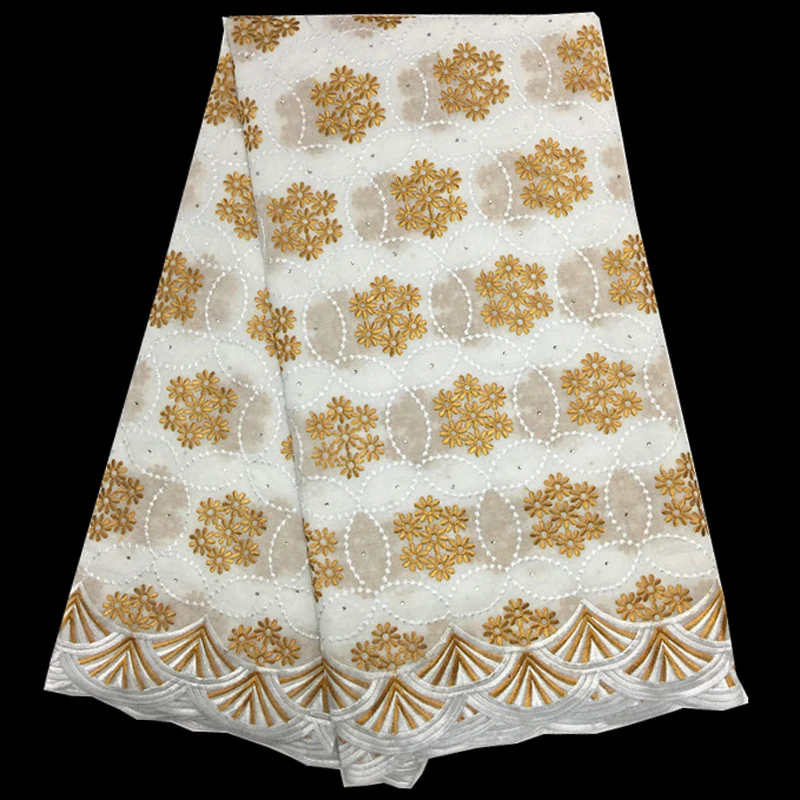 Free shipping (5yards/pc) White gold Swiss lace fabric delicate embroidered African cotton lace fabric for making dress CLS162
Free shipping (5yards/pc) White gold Swiss lace fabric delicate embroidered African cotton lace fabric for making dress CLS162