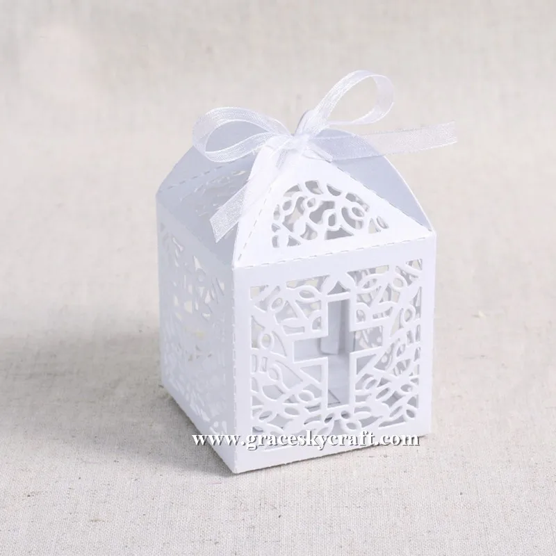 50pcs/lot Free Shipping Laser Cut Cross design Wedding Birthday Party Candy Chocolate Boxes ,24 colors white Party supplies
50pcs/lot Free Shipping Laser Cut Cross design Wedding Birthday Party Candy Chocolate Boxes ,24 colors white Party supplies