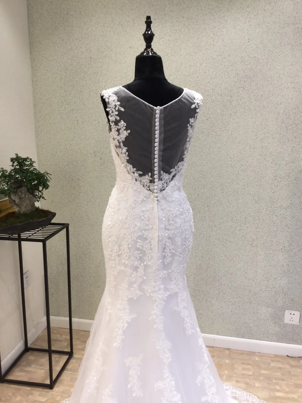 Newest White Wedding Dresses 2018 Mermaid Style Sleeveless Vintage Lace Bride Dress vestidos de novia
Newest White Wedding Dresses 2018 Mermaid Style Sleeveless Vintage Lace Bride Dress vestidos de novia