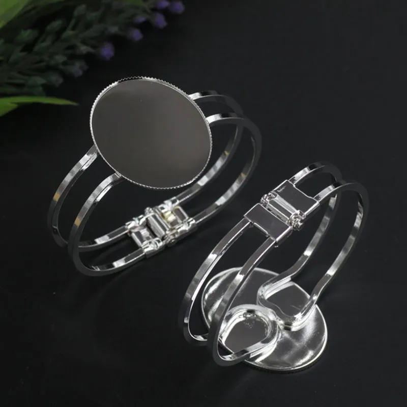 Copper Material Silver Color 30*40mm Oval Tooth Cabochon Bangle Base Bracelet Blank Findings, Tray Bezel Setting 5 PCS cy1303
Copper Material Silver Color 30*40mm Oval Tooth Cabochon Bangle Base Bracelet Blank Findings, Tray Bezel Setting 5 PCS cy1303