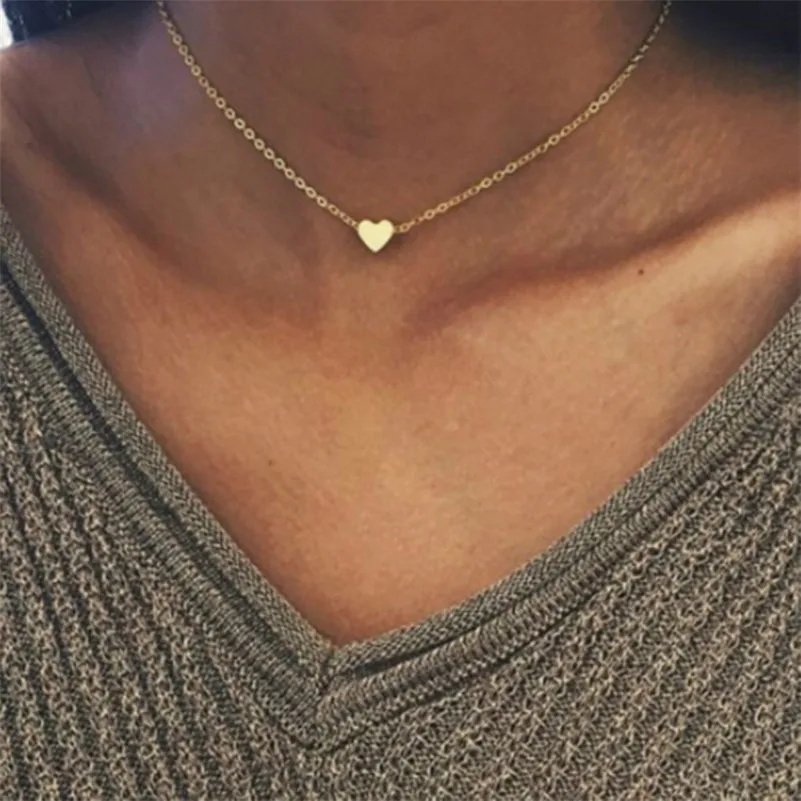 Крошечное ожерелье сердца для женщин короткой цепи в форме звезды с подвеской