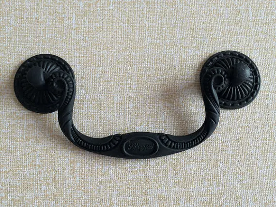 Black Vintage Handles for Cabinets and Drawers Round Cupboard Door Knobs Wardrobe Drop Pulls Furniture Handle Hardware
Black Vintage Handles for Cabinets and Drawers Round Cupboard Door Knobs Wardrobe Drop Pulls Furniture Handle Hardware