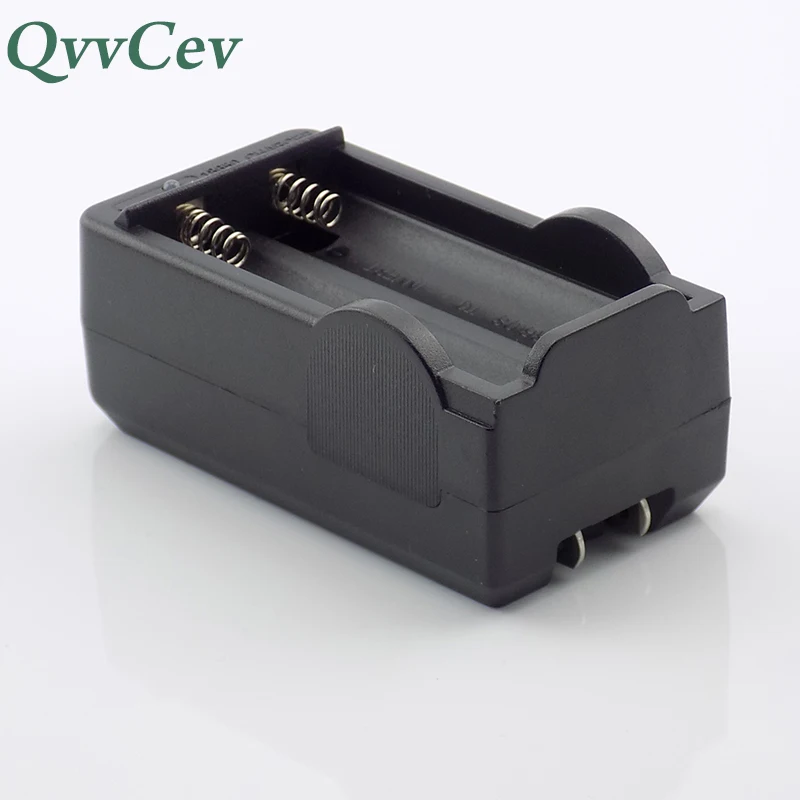 Qvvcev LED Flashlight head light lamp charger 18650 / 16340 / 14500 / 10440 Battery Charger for Portable Torch Flash light 
Qvvcev LED Flashlight head light lamp charger 18650 / 16340 / 14500 / 10440 Battery Charger for Portable Torch Flash light