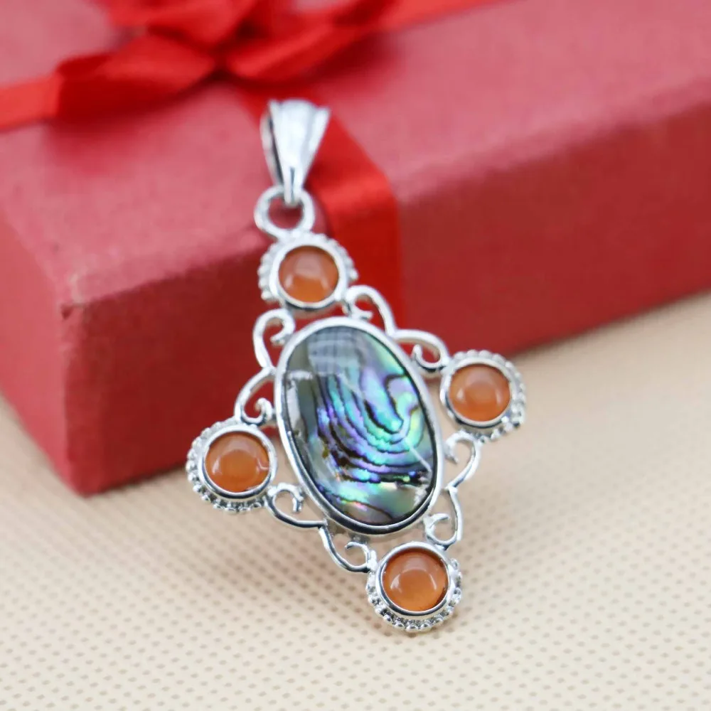 29*36mm Fashion Ethnic Chic abalone Natural Abalone seashells sea shells pendants Embroider design DIY jewelry making gifts
29*36mm Fashion Ethnic Chic abalone Natural Abalone seashells sea shells pendants Embroider design DIY jewelry making gifts
