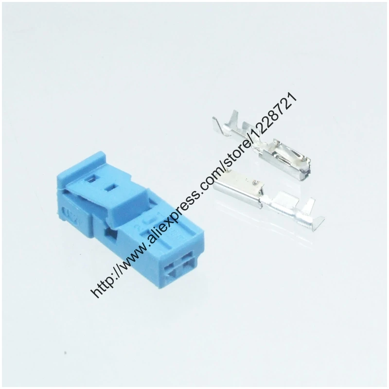 10Pcs 9-1452577-1A Wiring Cable Plug Terminal Connector 2 Pole 6925634 61136925634 For car A4 A3 VW AUDI SEAT SKODA
10Pcs 9-1452577-1A Wiring Cable Plug Terminal Connector 2 Pole 6925634 61136925634 For car A4 A3 VW AUDI SEAT SKODA