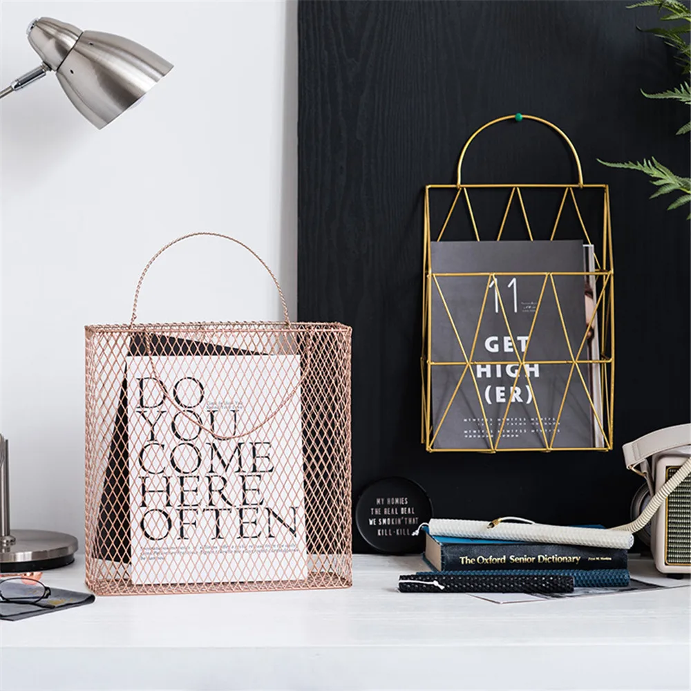 Mesh Metal Table Storage Basket with Handle Chic Nordic Scandinavian Rose Gold Desk Storage Basket Magazine Organizer Home Decor
Mesh Metal Table Storage Basket with Handle Chic Nordic Scandinavian Rose Gold Desk Storage Basket Magazine Organizer Home Decor