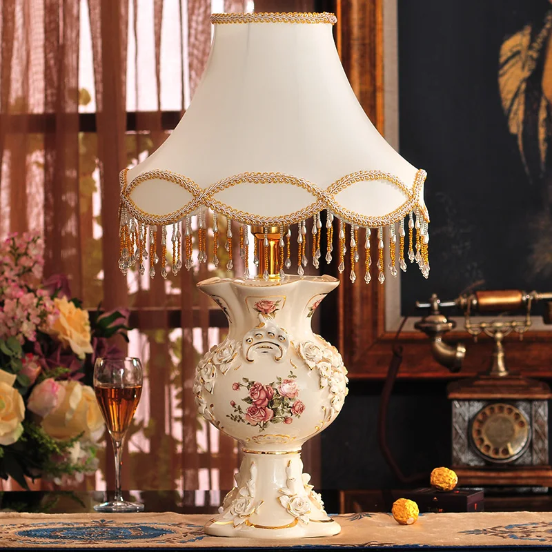 ivory porcelain ceramic lamp ornaments European Home Furnishing wedding gift room lighting decoration decoration
ivory porcelain ceramic lamp ornaments European Home Furnishing wedding gift room lighting decoration decoration