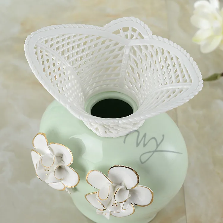 Jingdezhen Ceramic Vase Flower Art New Chinese Home Crafts Decoration Hotel Sample Room Soft Dress Matching Flowers Vases
Jingdezhen Ceramic Vase Flower Art New Chinese Home Crafts Decoration Hotel Sample Room Soft Dress Matching Flowers Vases
