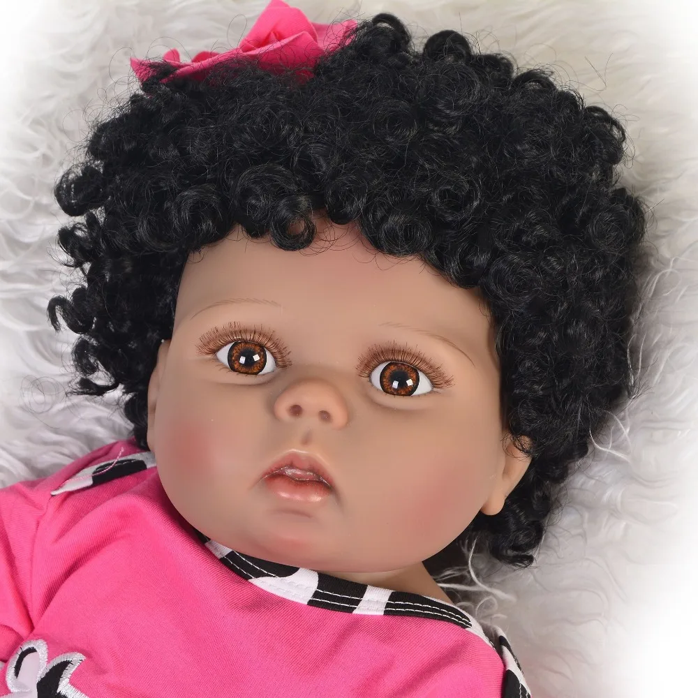 Black doll Reborn babies 57cm Full silicone reborn baby African girl bebe boneca reborn corpo de silicone inteiro real kids toy
Black doll Reborn babies 57cm Full silicone reborn baby African girl bebe boneca reborn corpo de silicone inteiro real kids toy