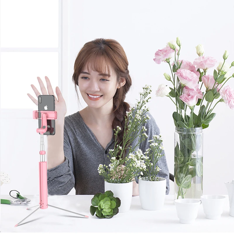 Selfie Dimmable Fill Light led Wireless Bluetooth Selfie Stick Table Fill Light with Tripod for iphone samsung Smartphone Makeup
Selfie Dimmable Fill Light led Wireless Bluetooth Selfie Stick Table Fill Light with Tripod for iphone samsung Smartphone Makeup