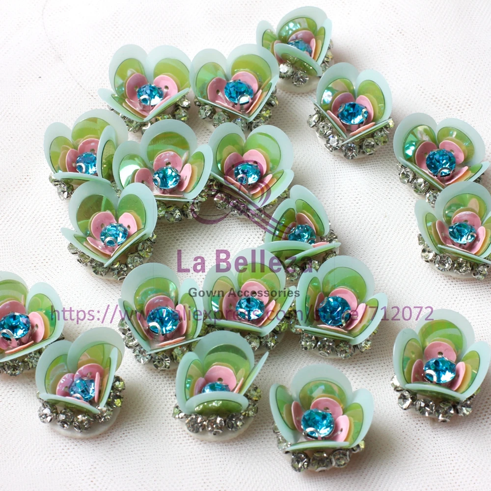 50pieces/lot High quality handmade sequins Rhinestone three-dimensional flowers clothes shoes bags accessories 3cm
50pieces/lot High quality handmade sequins Rhinestone three-dimensional flowers clothes shoes bags accessories 3cm